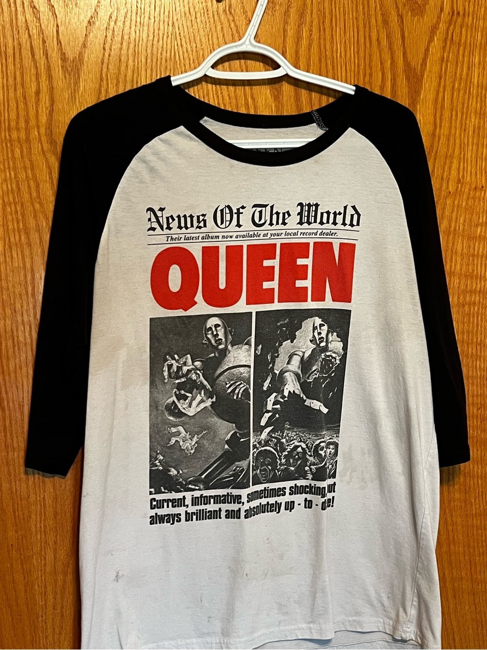Vintage Official Merch ‘Queen' Graphic 3/4 sleeve Shirt